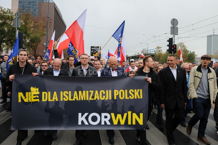 RobGajdaAntyimigrantsdemonstration20150912155440.jpg