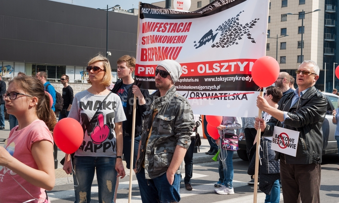 RobGajdaantibankingdemonstration20150425130459.jpg