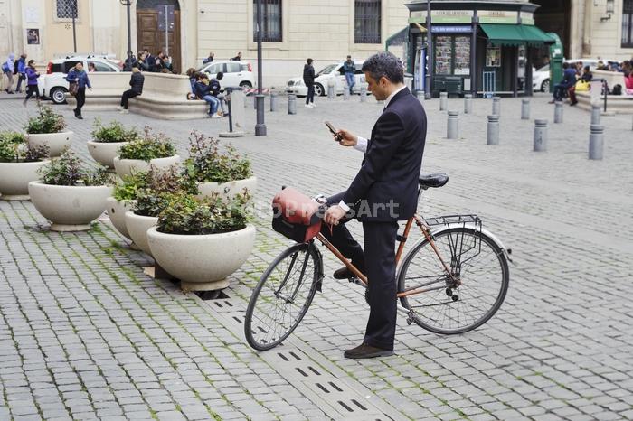 RobGajdagentelmanridebikeFotoPressArt20180412105510.jpg