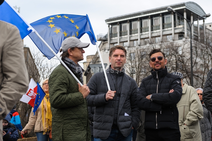 RobGajdatomaszlismanifestacja20170325122408FotoPressArt.jpg