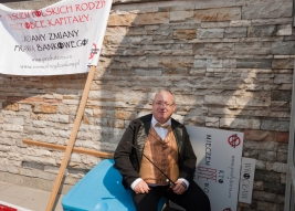 RobGajda_AntibankingDemonstration20150425123313.jpg