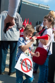 RobGajda_AntibankingDemonstration20150425123638.jpg