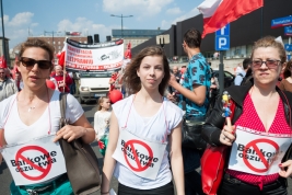 RobGajda_AntibankingDemonstration20150425124046.jpg