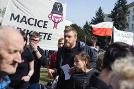 RobGajda_demonstration_abortion_Warsaw_20160403131304.jpg