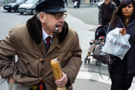 RobGajda_man_baguette_FotoPressArt_20110319144024.jpg