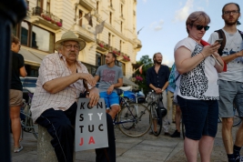 RobGajda_manifestacja_Weto_FotoPressArt_20180725193812.jpg