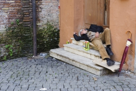 RobGajda_sleepy_man_FotoPressArt_20180412190115.jpg