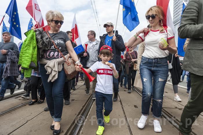 RobGajdaMarchPolandEuropeFotoPressArt20190518131736.jpg