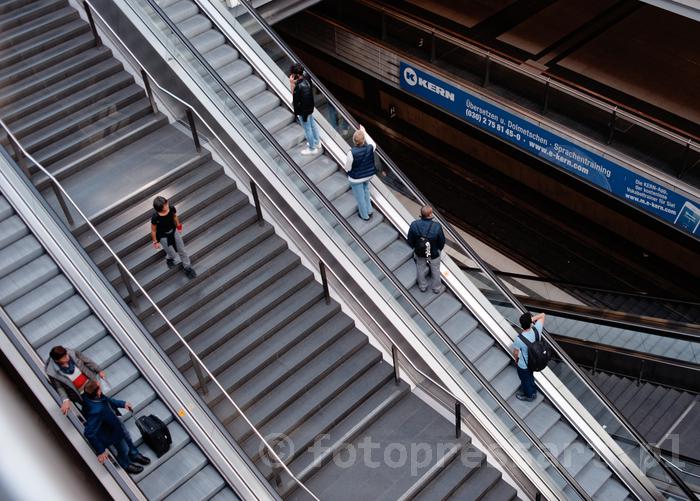 RobGajdaescalatorsHauptbahnhofRobertGajdaFotoPressArt20190923140121.JPG