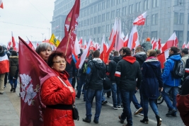 RobGajda_Two_women_at_manifestation20151111142950.jpg