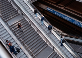 RobGajda_escalators-Hauptbahnhof-Robert-Gajda-FotoPressArt-20190923140121.JPG