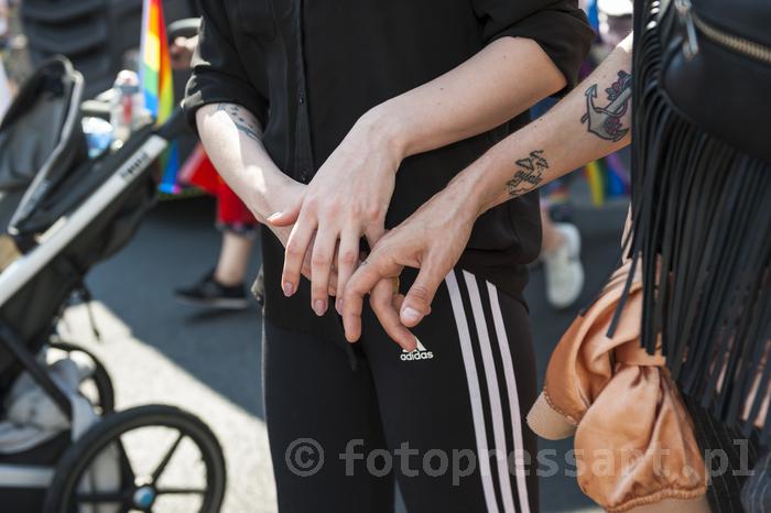 RobGajdaEqualityParadeFotoPressArt20190608154322.jpg