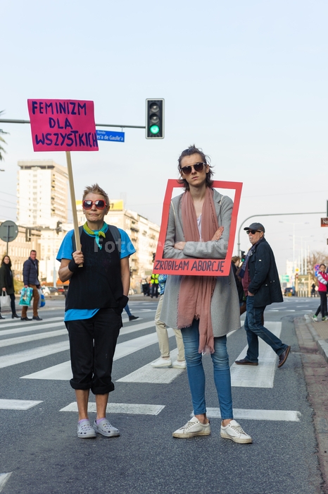 RobGajdaManifaFeministki20170305152432FotoPressArt.jpg