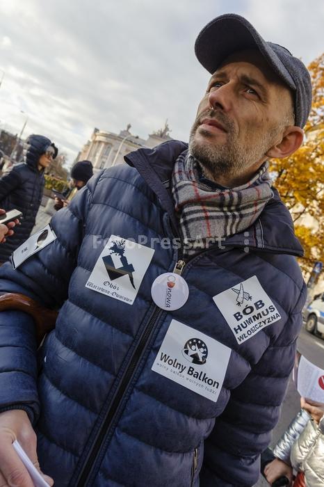 RobGajdaantifascistdemonstration2017FotoPressArt20171111145948.jpg