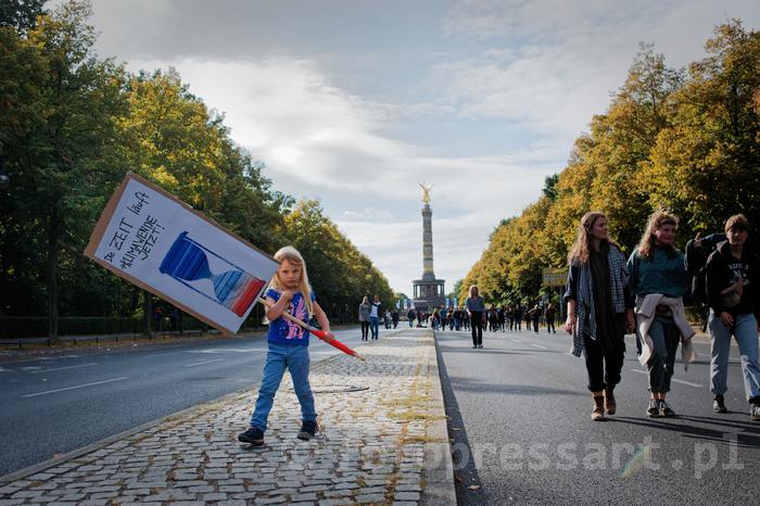 RobGajdaclimatestrikeBerlinRobertGajdaFotoPressArt20190920153926.JPG