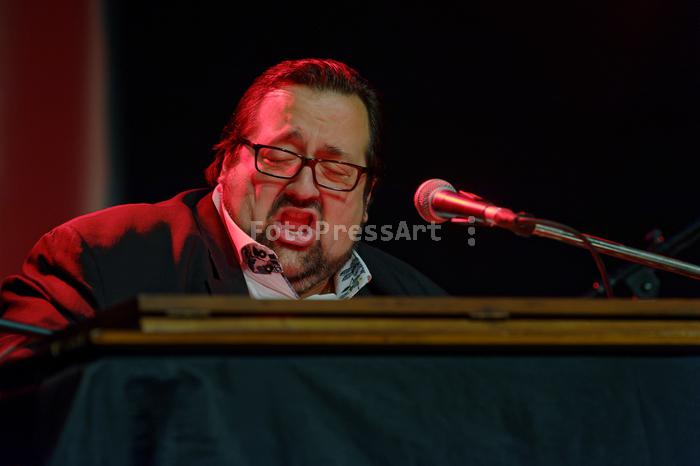 RobGajdaJoeyDefrancescoFotoPressArt20140712195107.jpg