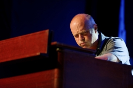 RobGajda_John_Medeski_FotoPressArt_20180708221710.jpg