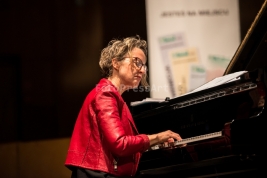 RobGajda_Myra_Melford_pianist20151023195125.jpg