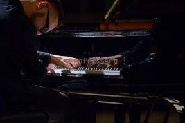 RobGajda_Pianist_Pawel_Kaczmarczyk_20160128201416.jpg