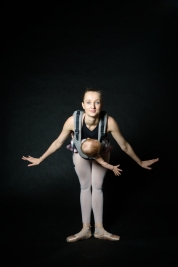 RobGajda_ballerina_with_child_20160427123242_FotoPressArt.jpg